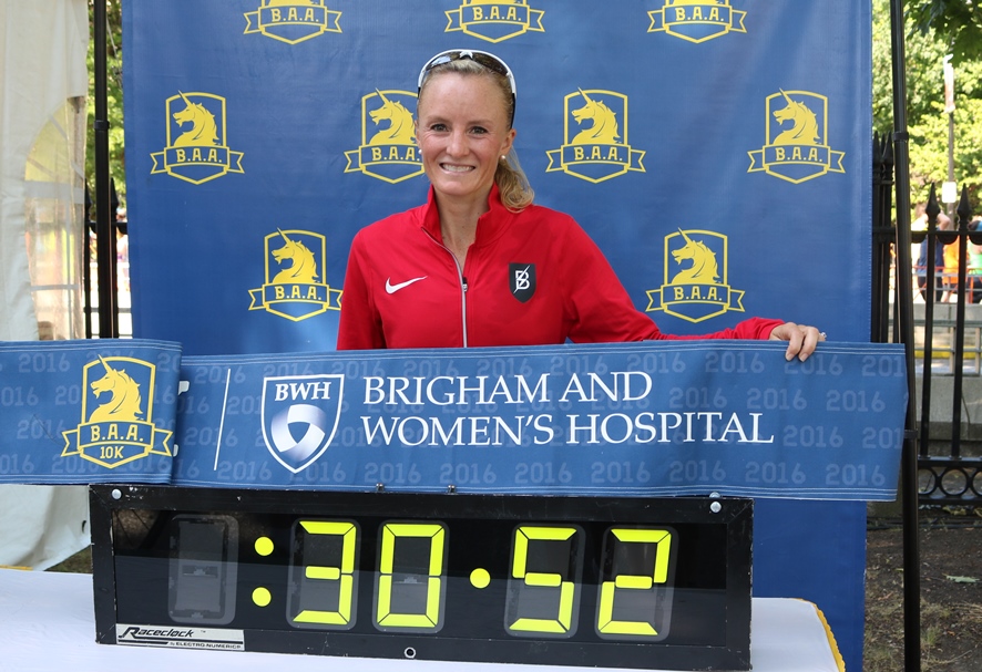 PHOTO: Shalane Flanagan after setting a pending North American 10-K record of 30:52 at the B.A.A. 10-K on June 25 (photo by Chris Lotsbom for Race Results Weekly)