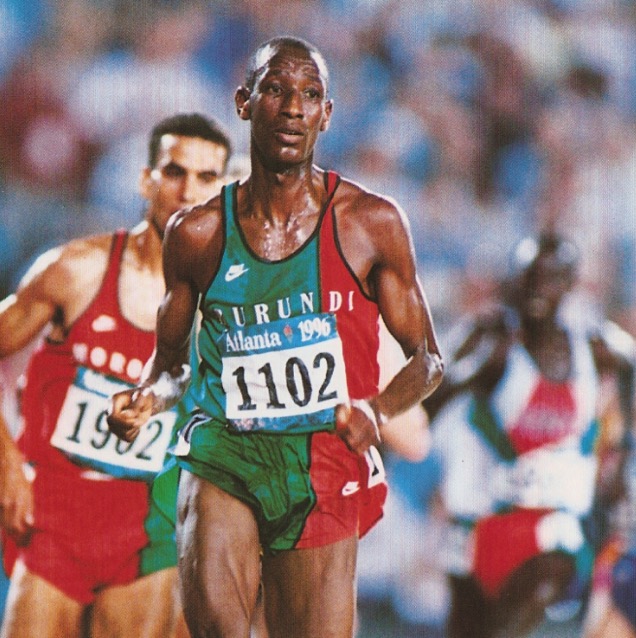 Venuste Niyongabo on his way to winning the 1996 Atlanta Olympic 5000m 