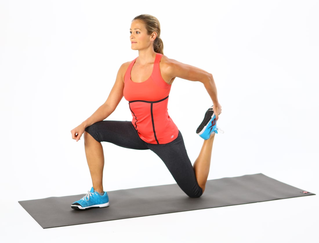 Lunge and quad stretch - Runner's Tribe