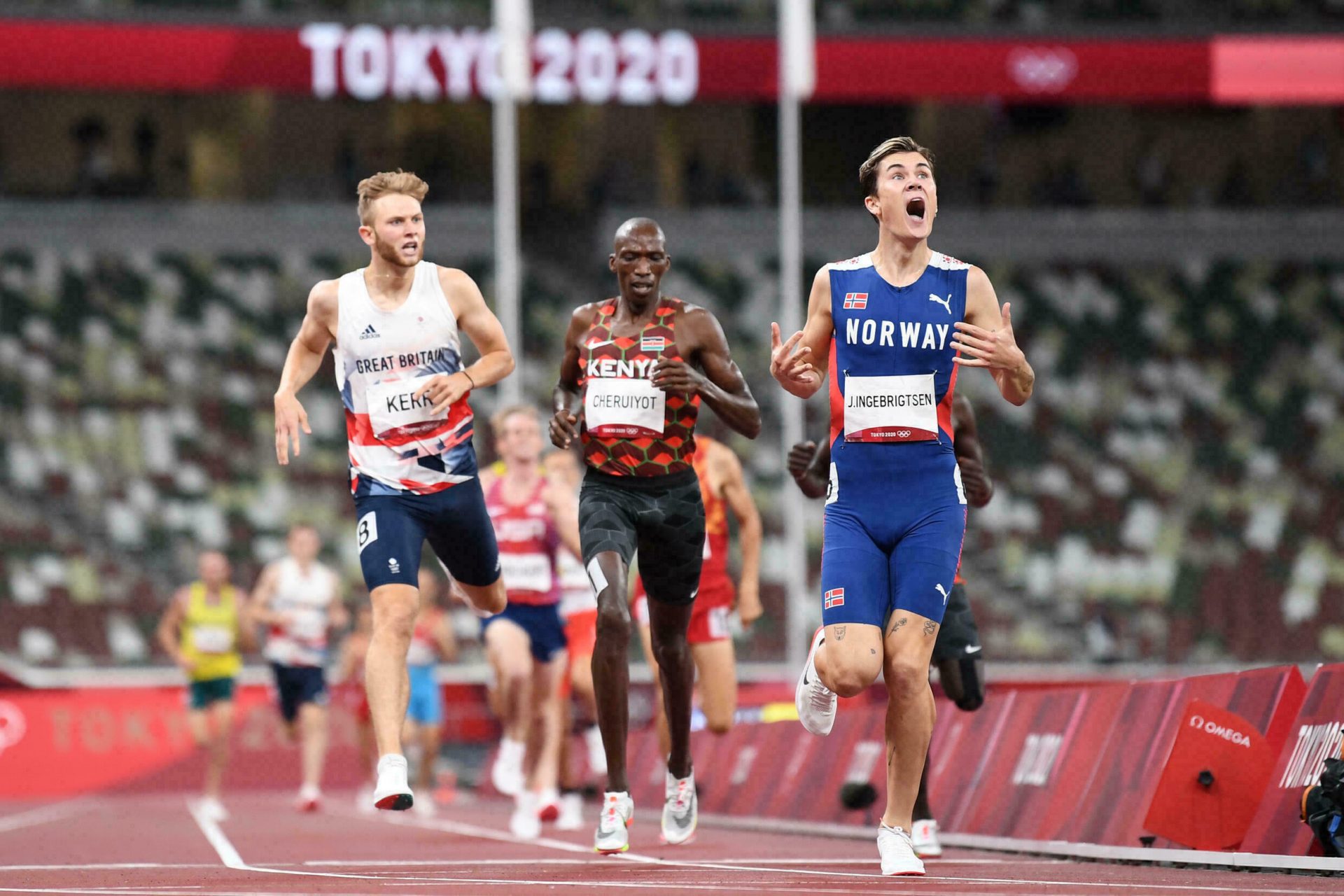 1500m running spikes